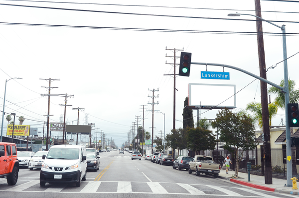 Vanowen SS 125ft E/O Lankershim F/W - 1