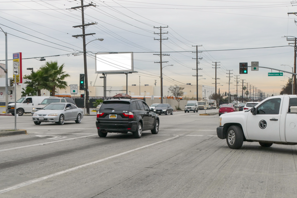 Avalon ES 105ft S/O Rosecrans F/N - 1