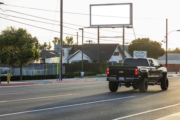 El Segundo SS 520ft E/O Western F/E - 2