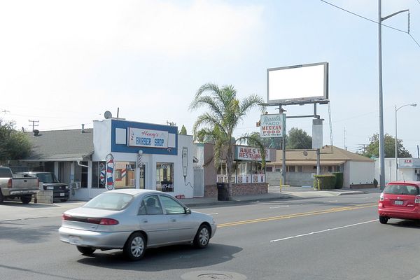 Inglewood ES 170ft N/O 140th F/N - 1