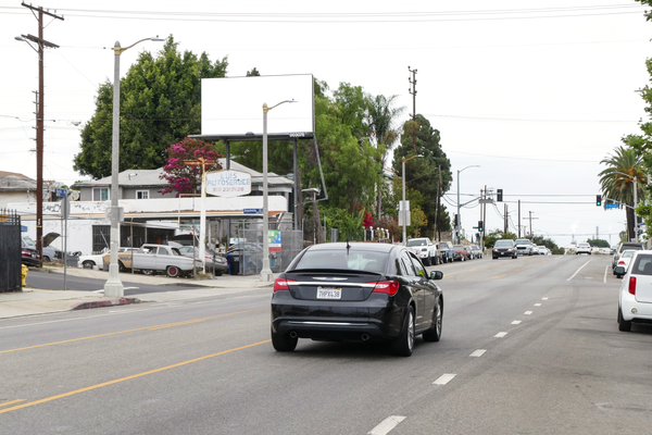 Pacific WS 90ft N/O Sepulveda F/S - 2