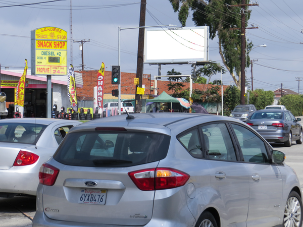 San Pedro WS 195ft N/O Rosecrans F/S - 1