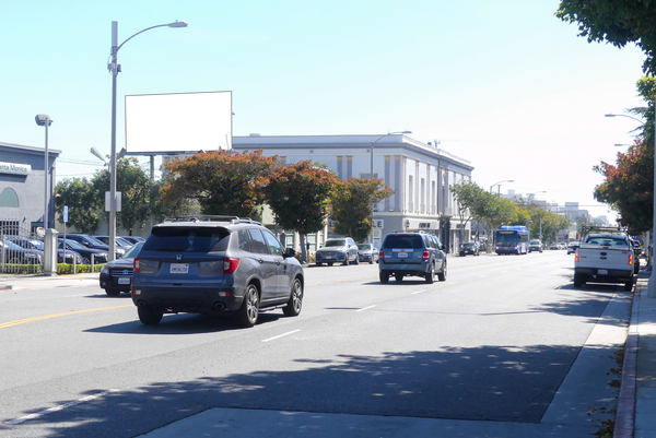 Santa Monica SS 52ft E/O 10th F/E - 1
