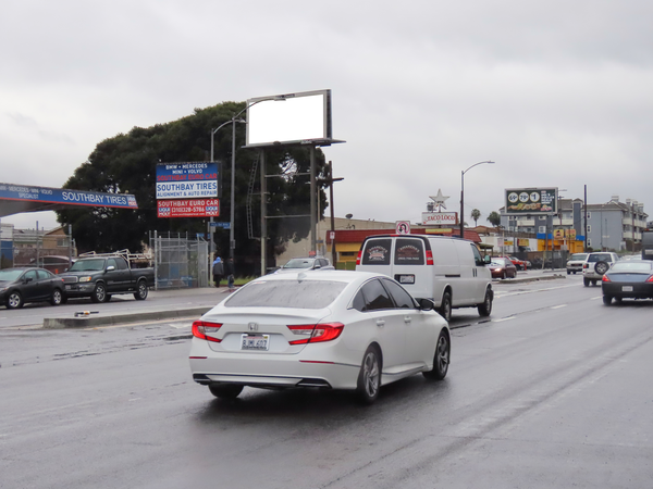 Western ES 10ft N/O Plaza Delamo F/N - 1