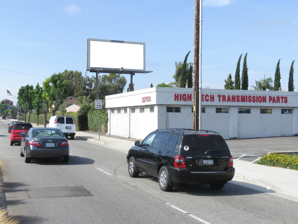 Downey ES 235ft N/O Alondra F/S - 2