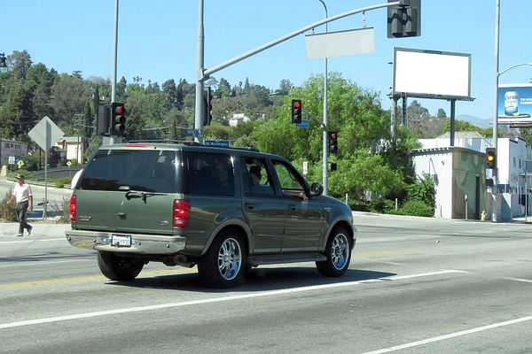 Figueroa WS 100ft N/O Marmion Way F/S - 1