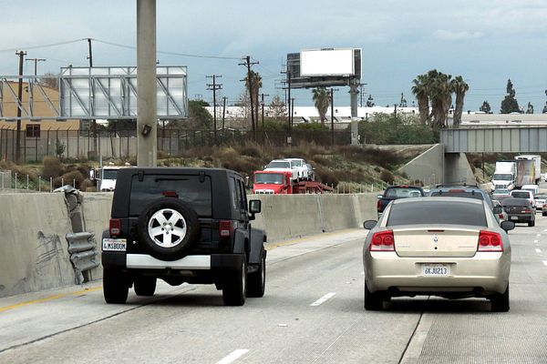 Long Beach Frwy ES 800ft N/O Slauson F/N - 1