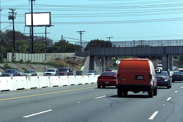 Long Beach Frwy ES 100ft S/O Randolph F/N - 1