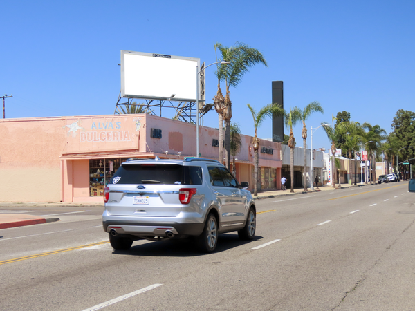 Main WS 70ft N/O Wilshire F/S - 2