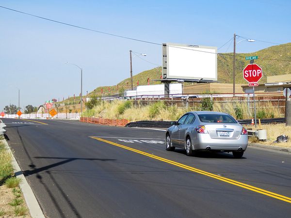 Pomona Frwy NS 30ft W/O Soto F/E - 2