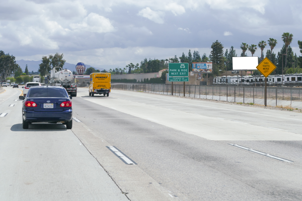 Riverside Frwy ES 350ft N/O Polk F/S - 1