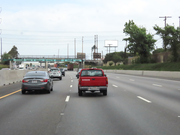 Long Beach Frwy ES 100ft S/O Randolph F/S - 2
