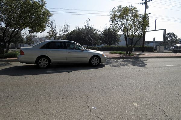 Santa Fe Spgs ES 500ft S/O Slauson F/N - 1
