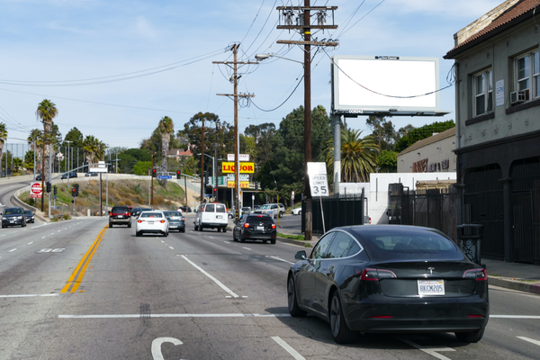 Glendale Blvd ES 200ft S/O Allesandro F/S - 2