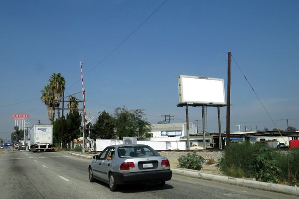 Telegraph NS 600ft E/O Slauson F/E - 1