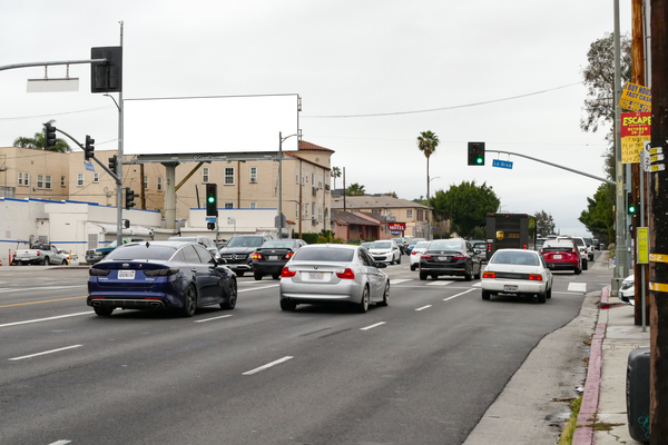Olympic SS 55ft W/O La Brea (NO EXT)** F/SE - 1