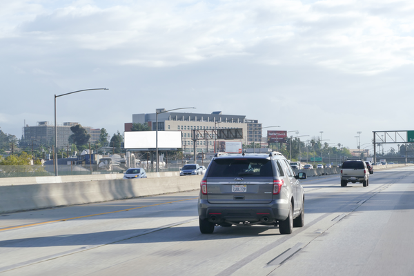 San Berdo Frwy NS 1800ft W/O Eastern (NO EXT) F/W - 1