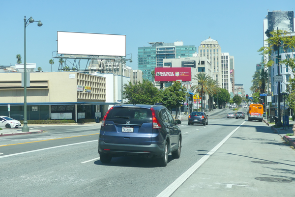Wilshire NS 80ft E/O Van Ness F/W - 1
