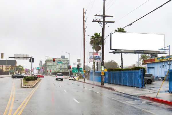 Western WS 50ft N/O Santa Monica Frwy F/N - 1