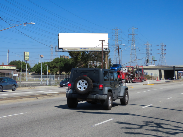 Lakewood WS 50ft S/O Artesia Frwy F/S - 2