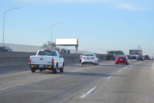 Long Beach Frwy ES 150ft S/O 26th F/N - 1