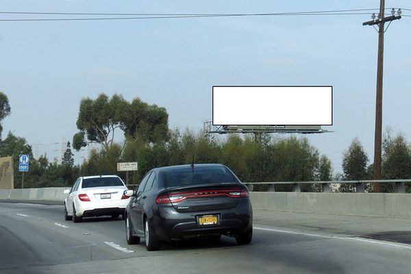 Artesia Frwy NS 0.05mi E/O Lakewood F/E - 2