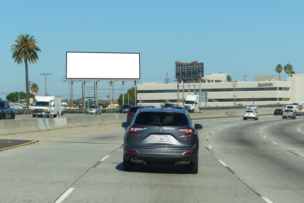 Harbor Frwy WS 0.03mi N/O Lomita F/S - 3
