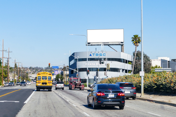 Centinela NS 150ft E/O Jefferson (NO EXT) F/W - 1