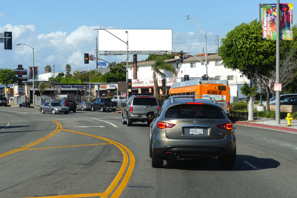 La Brea ES 135ft N/O Beach F/S - 1