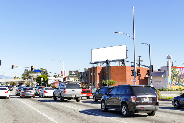 La Cienega ES 50ft S/O Venice F/NW - 1