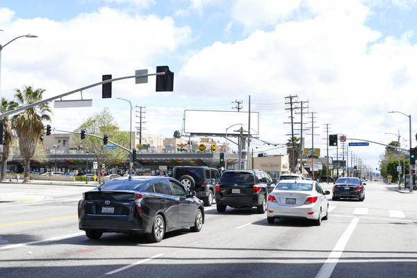 Sepulveda ES 115ft S/O Santa Monica Blvd (NO EXT) ** F/NW - 1