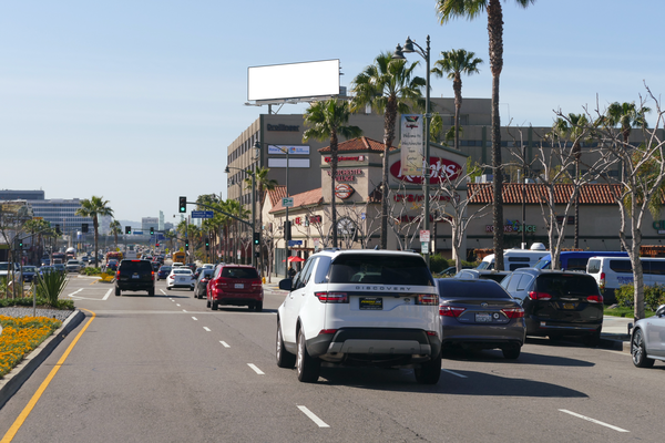 Sepulveda WS 740ft S/O La Tijera (NO EXT) F/N - 1