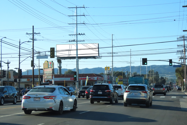 Reseda ES 165ft S/O Vanowen F/N - 1