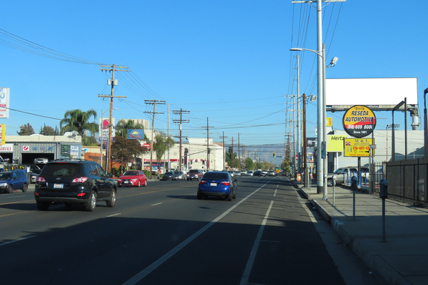 Reseda ES 165ft S/O Vanowen F/S - 2