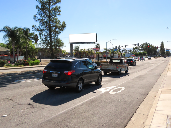 Central ES 0.25mi N/O Arrow Hwy F/N - 1