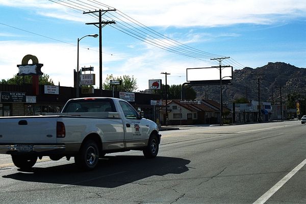 Devonshire SS 50ft E/O Topanga Cyn (NO EXT) F/E - 1