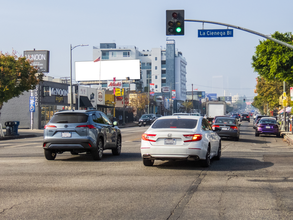 Pico SS 395ft W/O La Cienega (NO EXT) F/E - 2