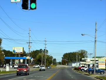 14TH ST NL 150' E/O CORRENE FW