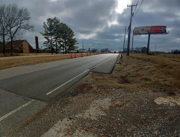 HWY 31 WL .1 MI N/O HSV. BROWNS FERRY L FN