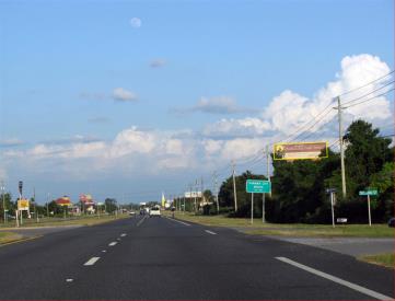 S/S HWY 98 E/O DELUNA PL F/W