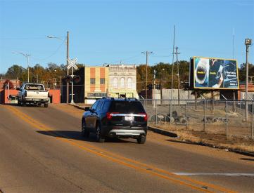 HWY 70 (BROADWAY) 500' W/O HWY 1 SL F/W