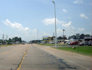 3647 STADIUM 1 MI S/O US 63 B W/L B