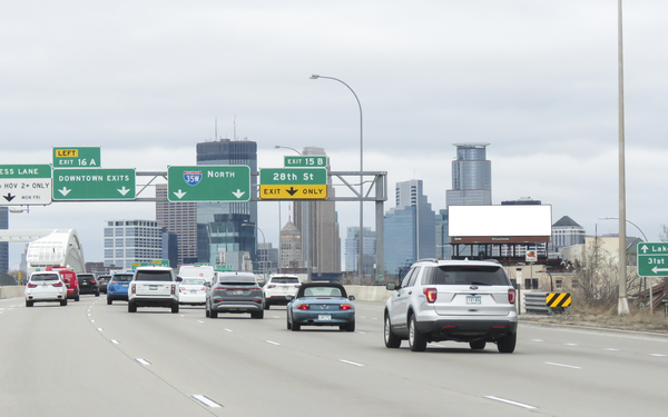 I-35W ES 30ft S/O Lake St F/S - 2