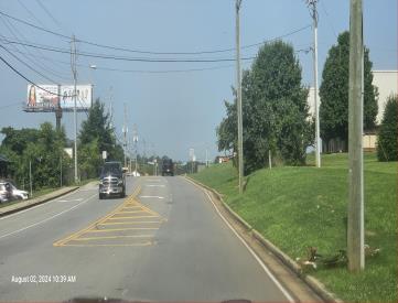 SS FELTON .1MI E/O TENN. ST E/F LEFT