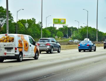 EISENHOWER (I-290) S/S @ INDEPENDENCE F/E