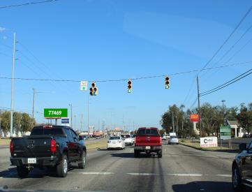N/S ATLANTA HWY @ JCT BELL ROAD F/W