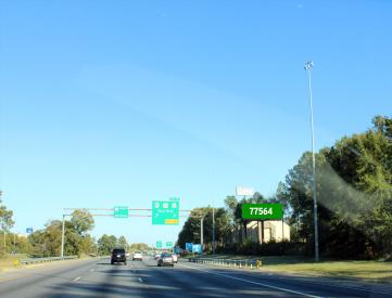 S/S I-85 1,000 FT W/O EAST BLVD F/W