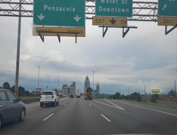 S/S I-10 4th E/O Virginia