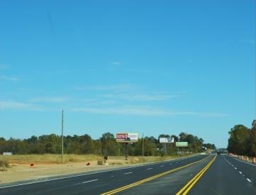 GREENBRIER PARKWAY NL 1.2 MI E/O I65 FW