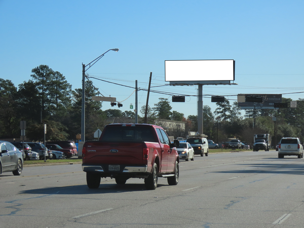 Hwy 105 NS 0.7mi W/O I-45 North Frwy F/W - 2